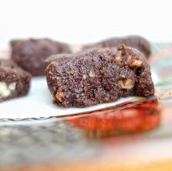 Brownie vegan, sans gluten & sucre raffiné