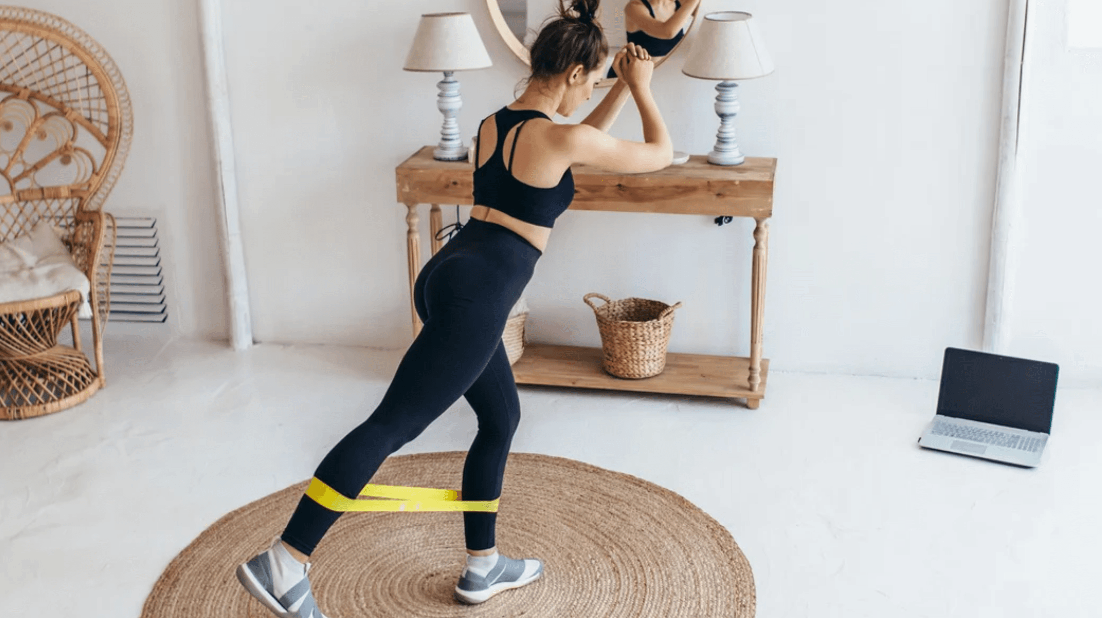 Séance (PILATES POWER) Booty Lift avec chaise & band - 14/10 - 06h00