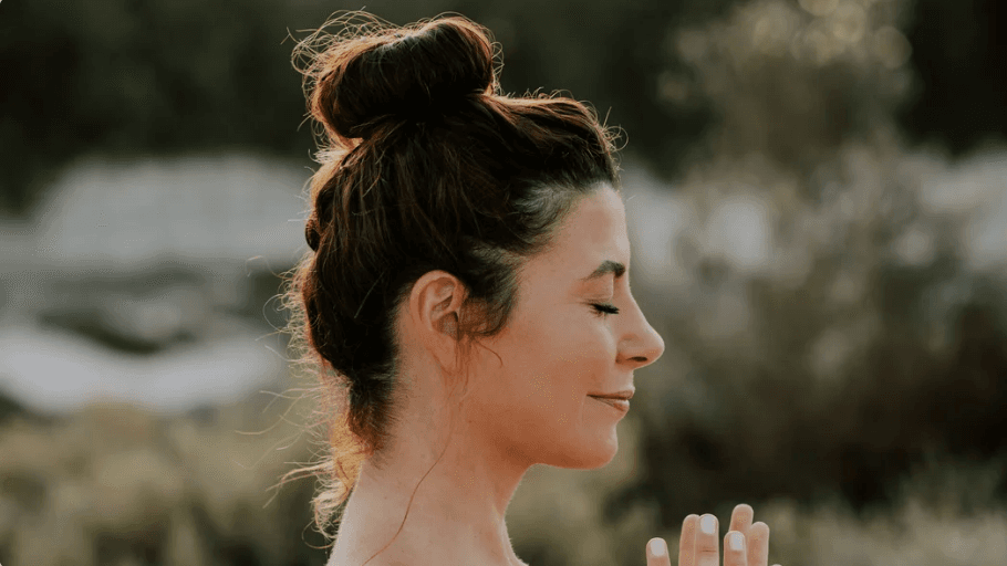 (YOGA) Postnatal - On continue d'accélérer un peu, bien sur que si tu peux !