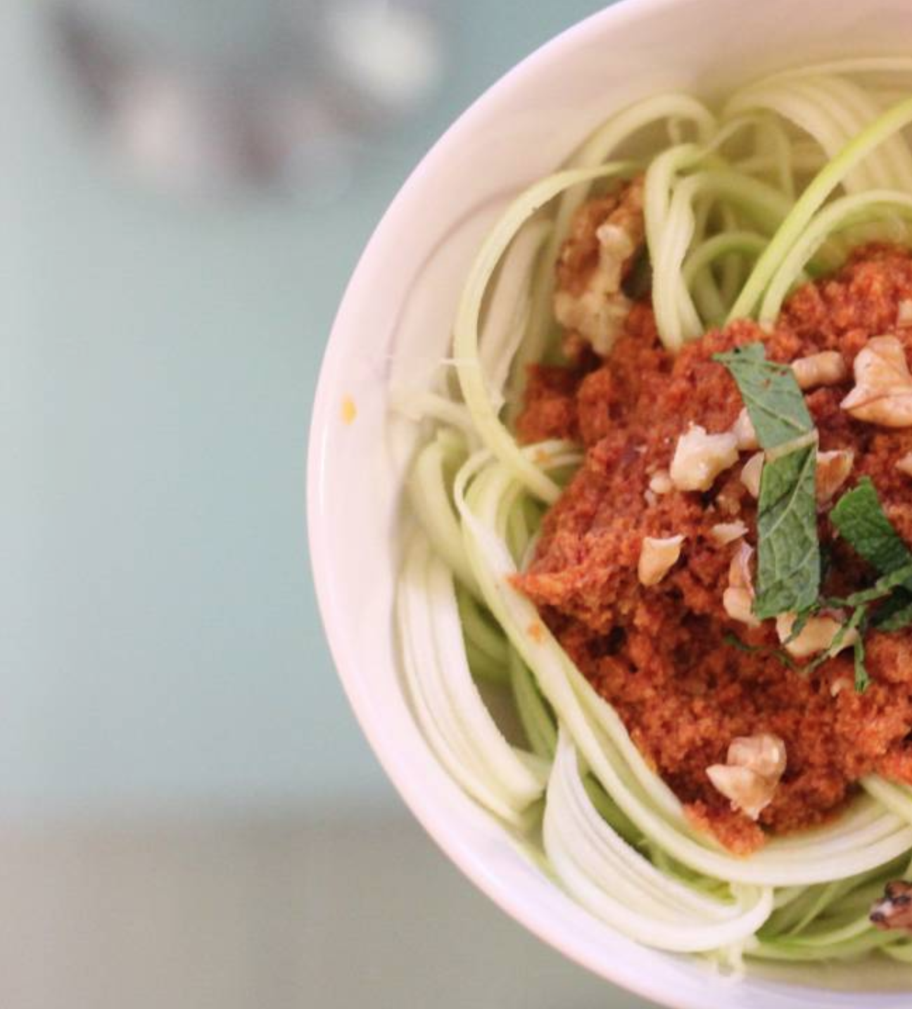 PLAT - Spaghetti de courgettes & SA SAUCE CRUE